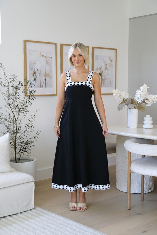 Taylor - Black Maxi Dress