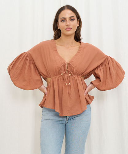 Daisy - Cut Out Top