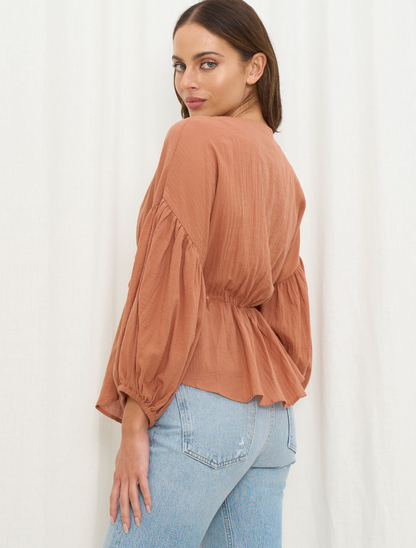 Daisy - Cut Out Top